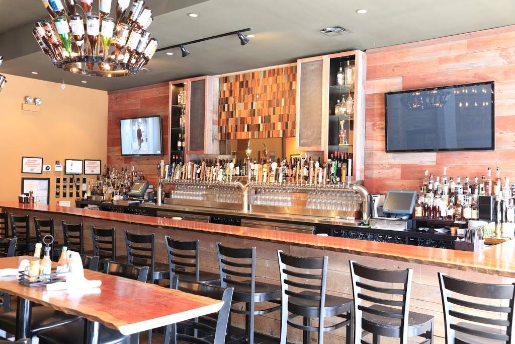 Jerrys | restaurant | 5419 N Clark St, Chicago, IL 60640, USA | 7737963777 OR +1 773-796-3777