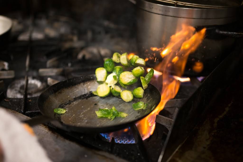 Diamondback Grill | restaurant | 751 Avalon Rd N, Winston-Salem, NC 27104, USA | 3367220006 OR +1 336-722-0006