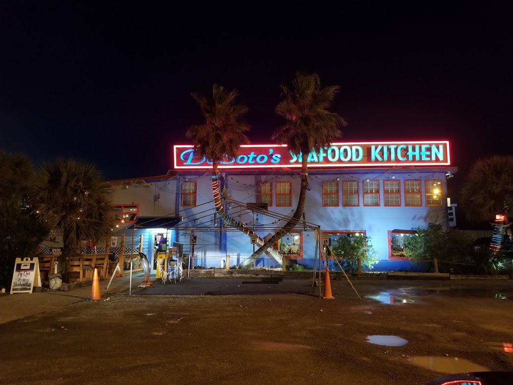 De Sotos Seafood Kitchen | restaurant | 138 W 1st Ave, Gulf Shores, AL 36542, USA | 2519487294 OR +1 251-948-7294