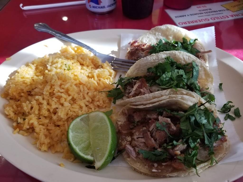 Lindo Michoacan | restaurant | 3142 W Lawrence Ave, Chicago, IL 60625, USA | 7732798834 OR +1 773-279-8834