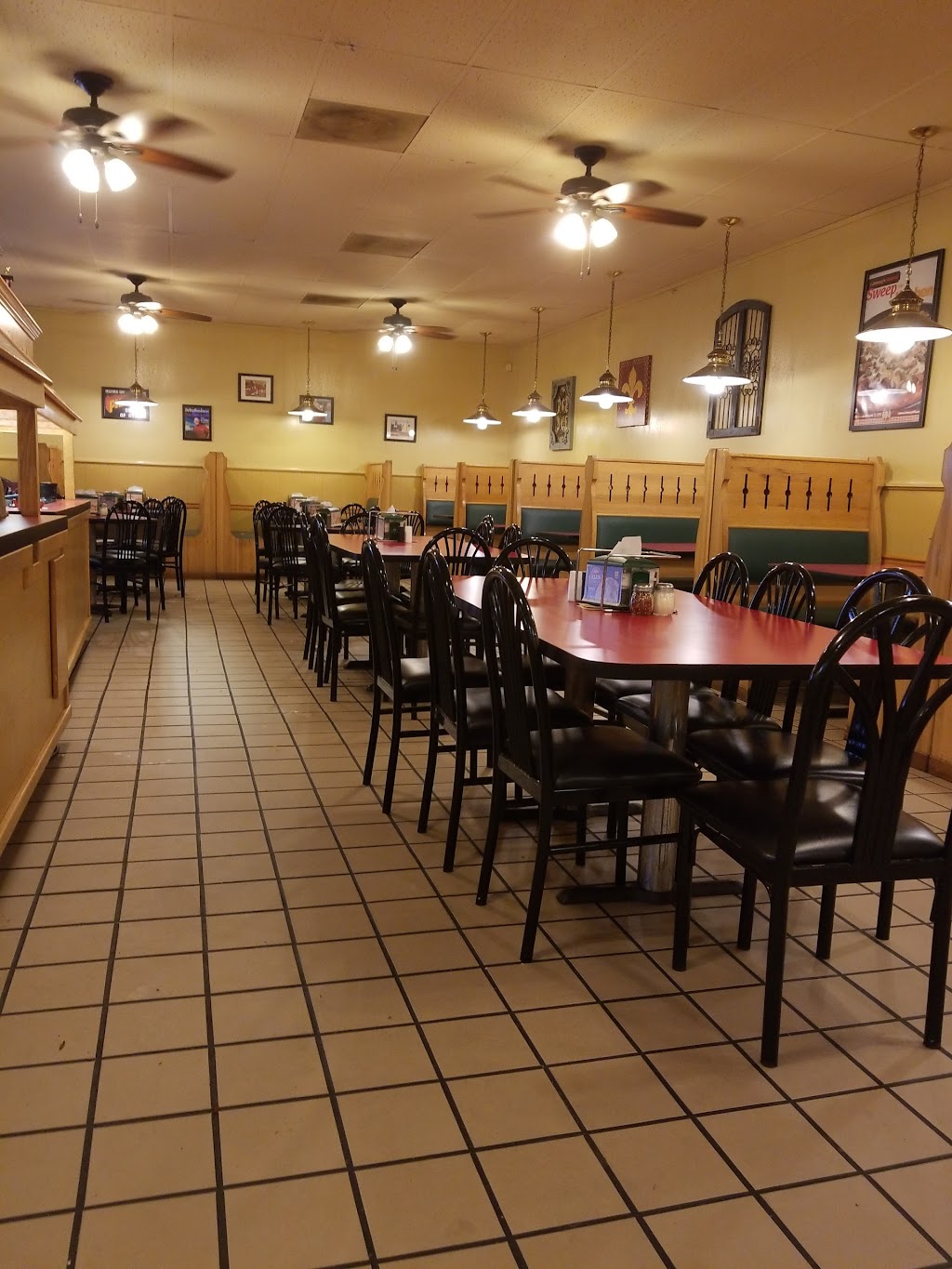 Johnnys Pizza House | meal delivery | 6770 Kinloch St, Winnsboro, LA 71295, USA | 3184353731 OR +1 318-435-3731