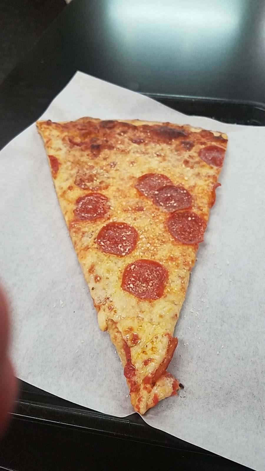 Bacci Pizza | restaurant | 1222 W Bradley Ave, Peoria, IL 61606, USA | 3096762222 OR +1 309-676-2222