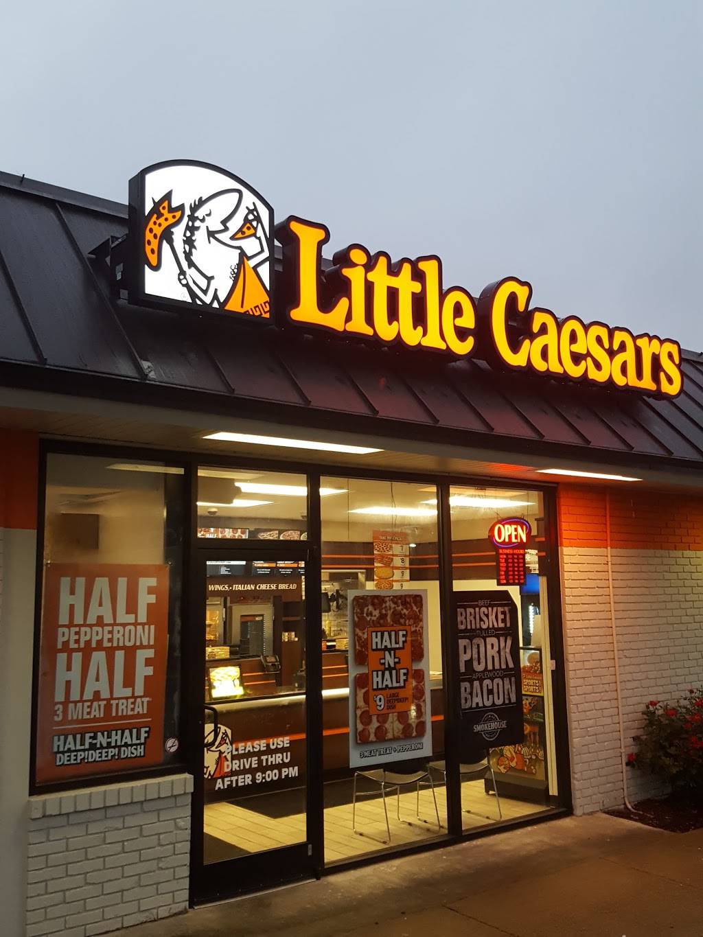 Little Caesars Pizza | meal takeaway | 1101 W Little Creek Rd, Norfolk, VA 23505, USA | 7572285700 OR +1 757-228-5700