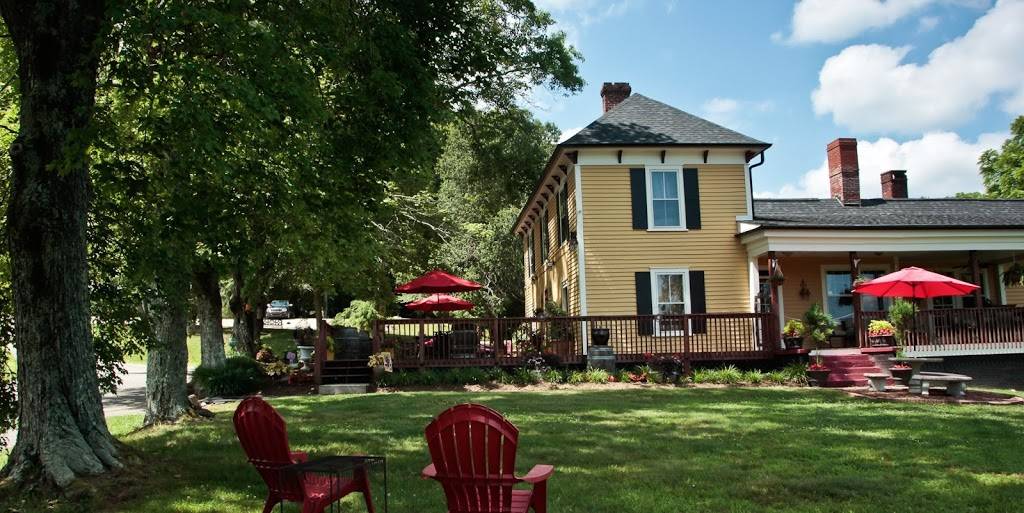 South Creek Winery | restaurant | 2240 S Creek Rd, Nebo, NC 28761, USA | 8286525729 OR +1 828-652-5729