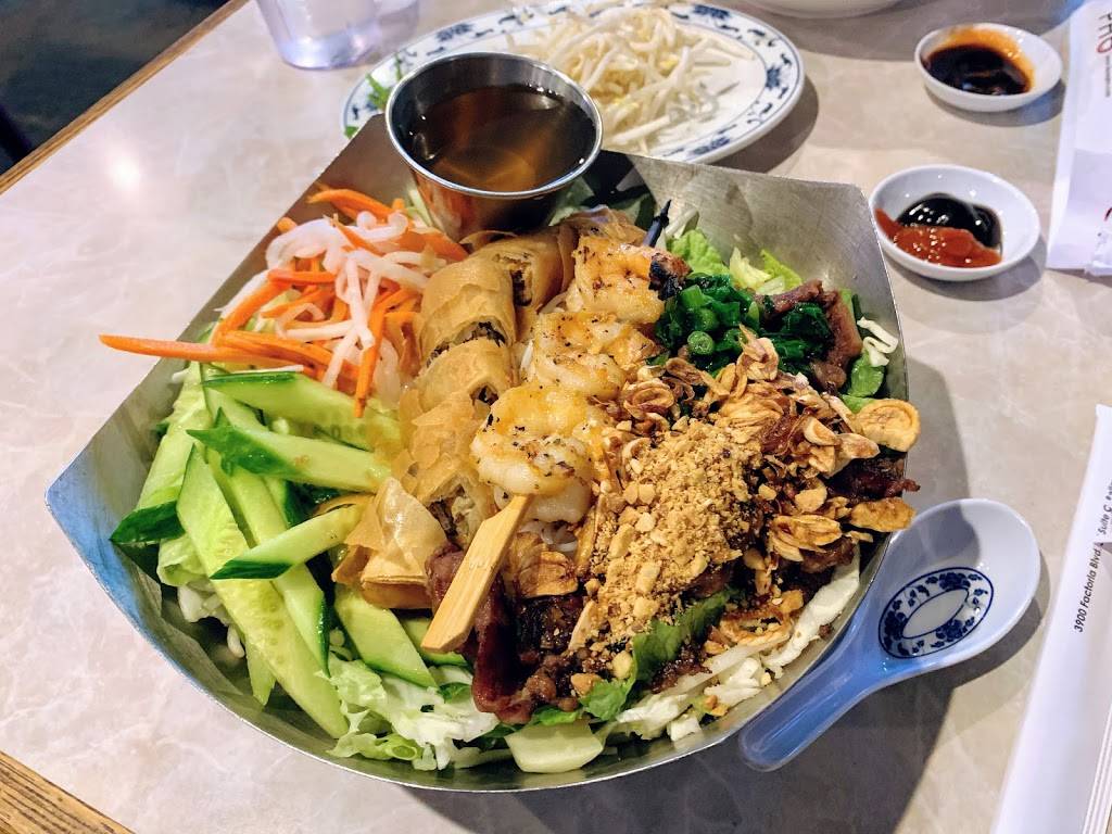 I Love Pho | restaurant | 3900 Factoria Blvd SE, Bellevue, WA 98006, USA | 4254016400 OR +1 425-401-6400