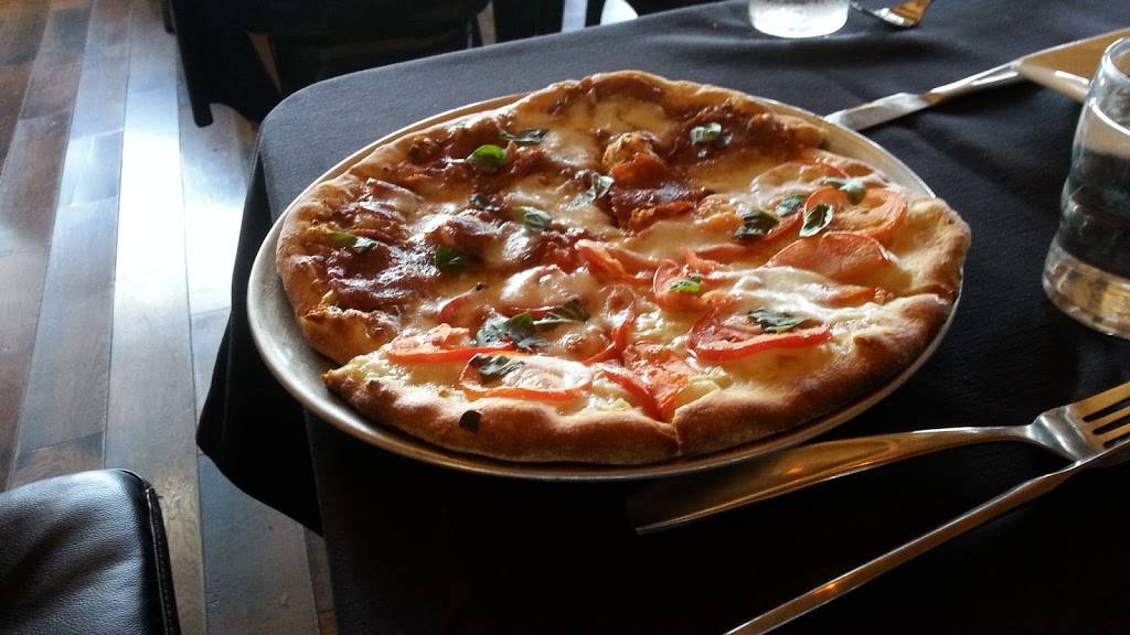 The Groove Steak & Lobster House | restaurant | 2001 Business, Hwy 35 N Bypass, Rockport, TX 78382, USA | 3617293663 OR +1 361-729-3663