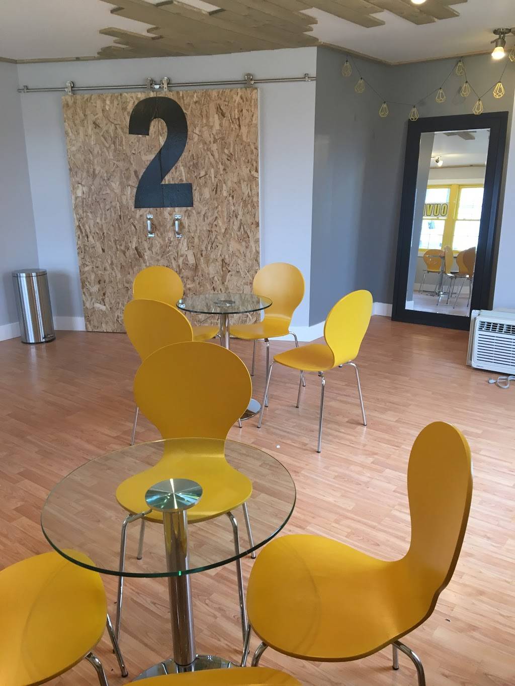 Crèmerie les 2 soeurs | restaurant | 6002 QC-220, Sherbrooke, QC J1R 0L6, Canada | 8199336339 OR +1 819-933-6339