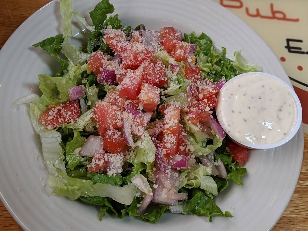 Oscars Pub & Grill | restaurant | 1712 W Pierce St, Milwaukee, WI 53204, USA | 4148101820 OR +1 414-810-1820