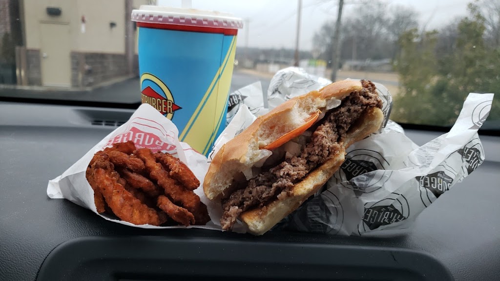 Fatburger & Buffalos Express | restaurant | 2205 Dave Ward Dr, Conway, AR 72034, USA | 5013586501 OR +1 501-358-6501