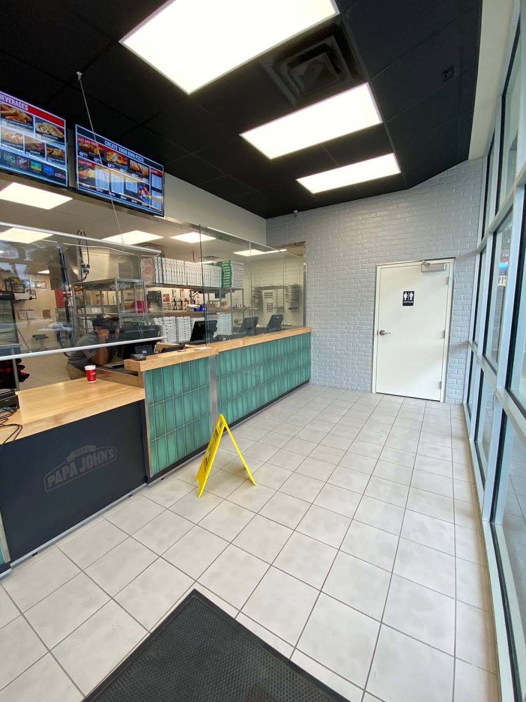 Papa Johns Pizza | restaurant | 1710 SW 13th St, Gainesville, FL 32608, USA | 3523767272 OR +1 352-376-7272