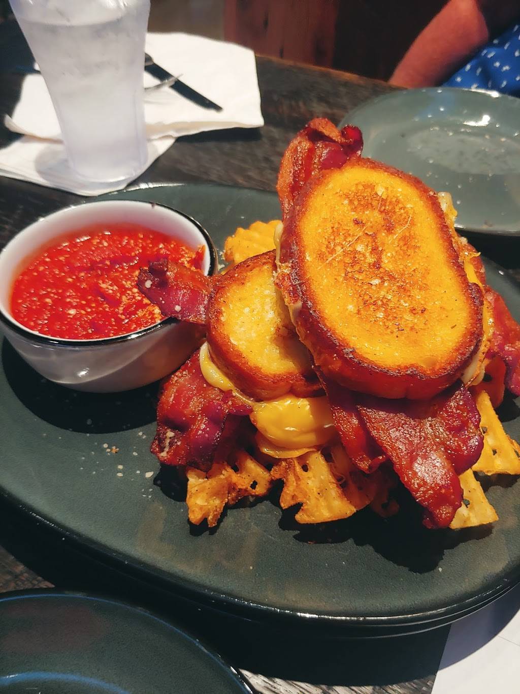 Walk-Ons Sports Bistreaux | restaurant | 61 Rodeo Dr, Myrtle Beach, SC 29579, USA | 8434282800 OR +1 843-428-2800