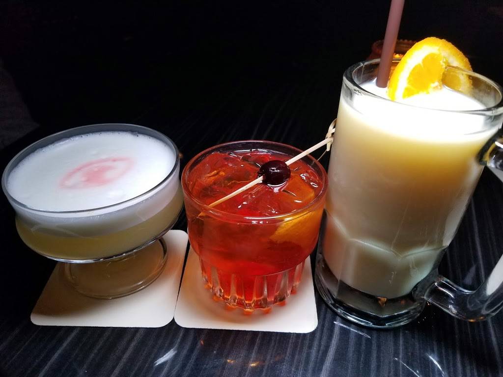 Bait Shop | restaurant | 606 Broadway E, Seattle, WA 98102, USA | 2064208742 OR +1 206-420-8742