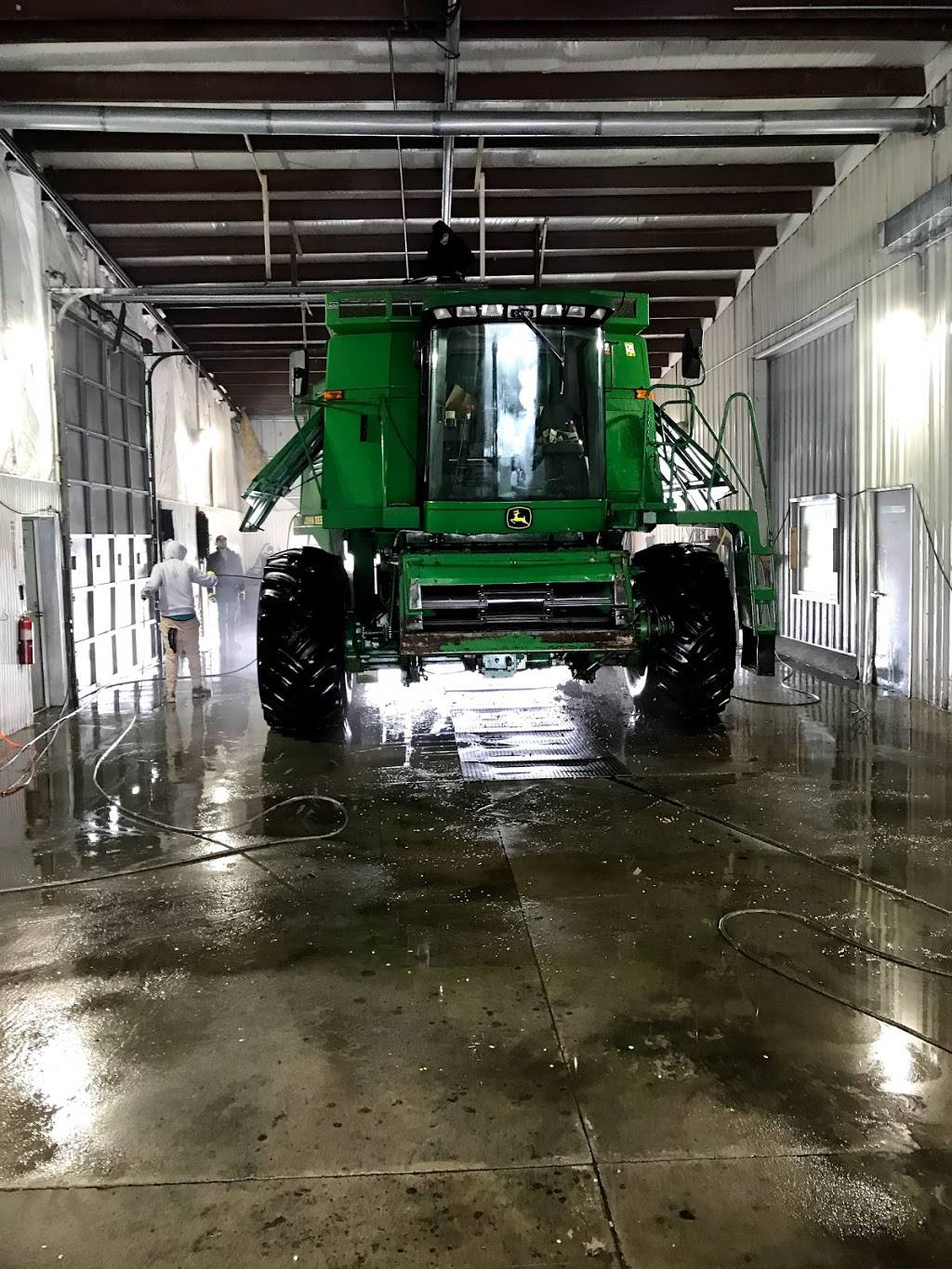 Big Stacks Truck Center | restaurant | 1100 W Hwy 25 #70, Newport, TN 37821, USA | 4237209090 OR +1 423-720-9090