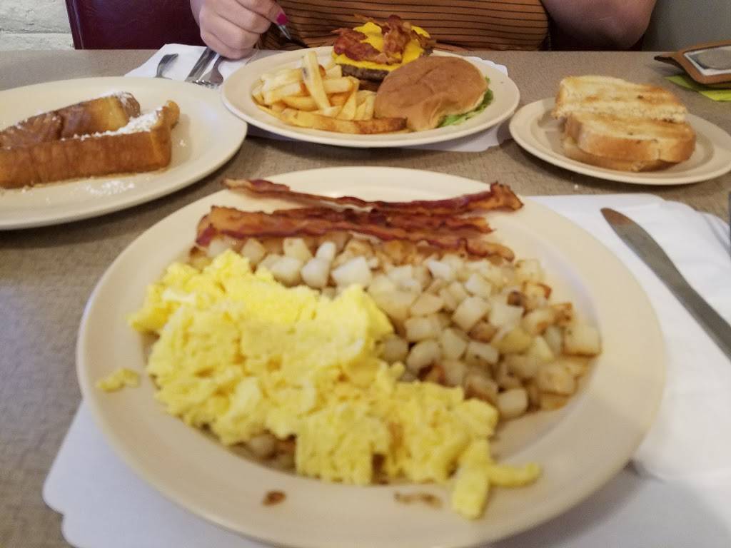 Brendas Kitchen | restaurant | 13200 N 113th Ave #4, Youngtown, AZ 85363, USA | 6239772631 OR +1 623-977-2631