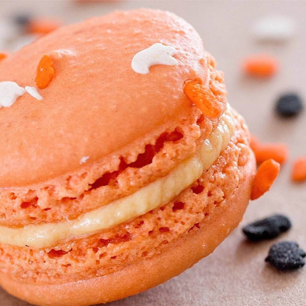 Le Macaron French Pastries | bakery | 7529 Bales St, Liberty Township, OH 45069, USA | 5137555400 OR +1 513-755-5400