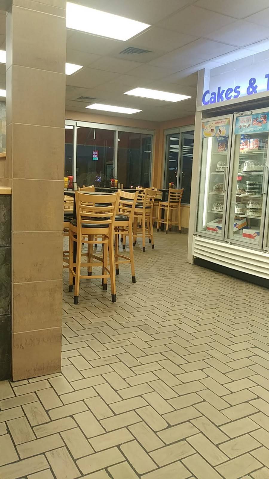 Dairy Queen Grill & Chill | restaurant | 2208 Goldsmith Ln, Louisville, KY 40218, USA | 5024514052 OR +1 502-451-4052