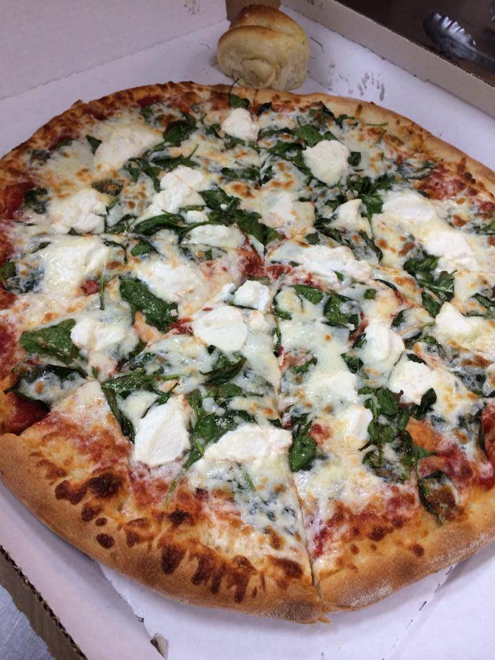 Thats Amore Pizza | restaurant | 105 N Main St, Crystal Lake, IL 60014, USA | 8154447200 OR +1 815-444-7200