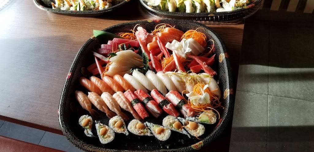 Golden Maki Japanese Restaurant | restaurant | 1100 Davis Dr, Newmarket, ON L3Y 8W8, Canada | 9058981028 OR +1 905-898-1028