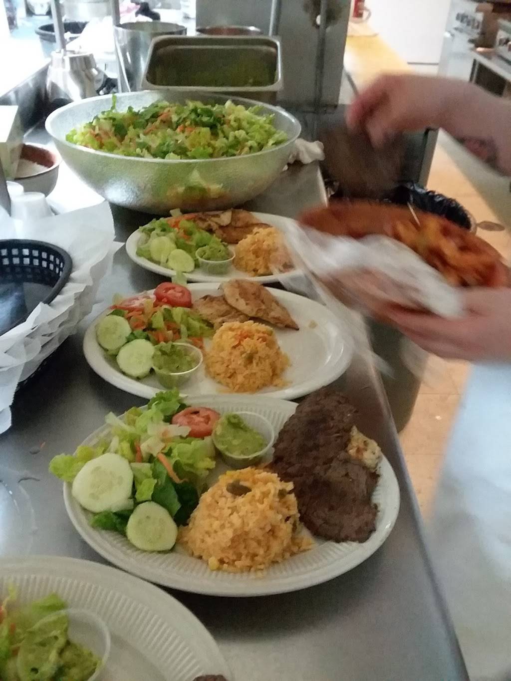 Raymonds Spanish Italian Food | restaurant | 330 US-30, Lindenwold, NJ 08021, USA | 8563466985 OR +1 856-346-6985