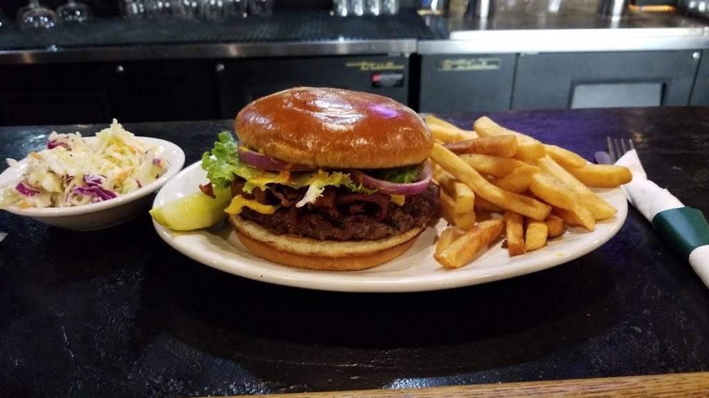 Hilliards Corner Lounge | restaurant | 3508 18th St, Wayland, MI 49348, USA | 2697933130 OR +1 269-793-3130