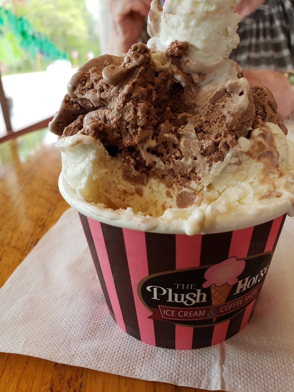 The Plush Horse | cafe | 12301 S 86th Ave, Palos Park, IL 60464, USA | 7084480550 OR +1 708-448-0550