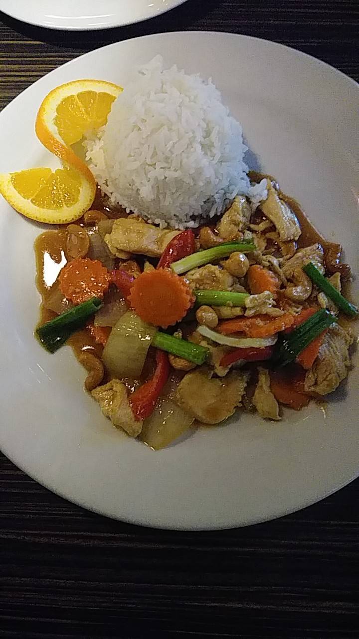 Rose Apple Thai Cuisine | restaurant | 1981 Diners Ct, San Bernardino, CA 92408, USA | 9098905884 OR +1 909-890-5884