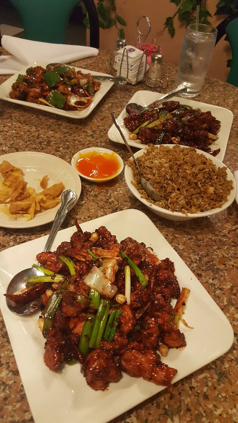 Szechuan Mandarin Restaurant | restaurant | 5855 Mission Gorge Rd, San Diego, CA 92120, USA | 6192804600 OR +1 619-280-4600