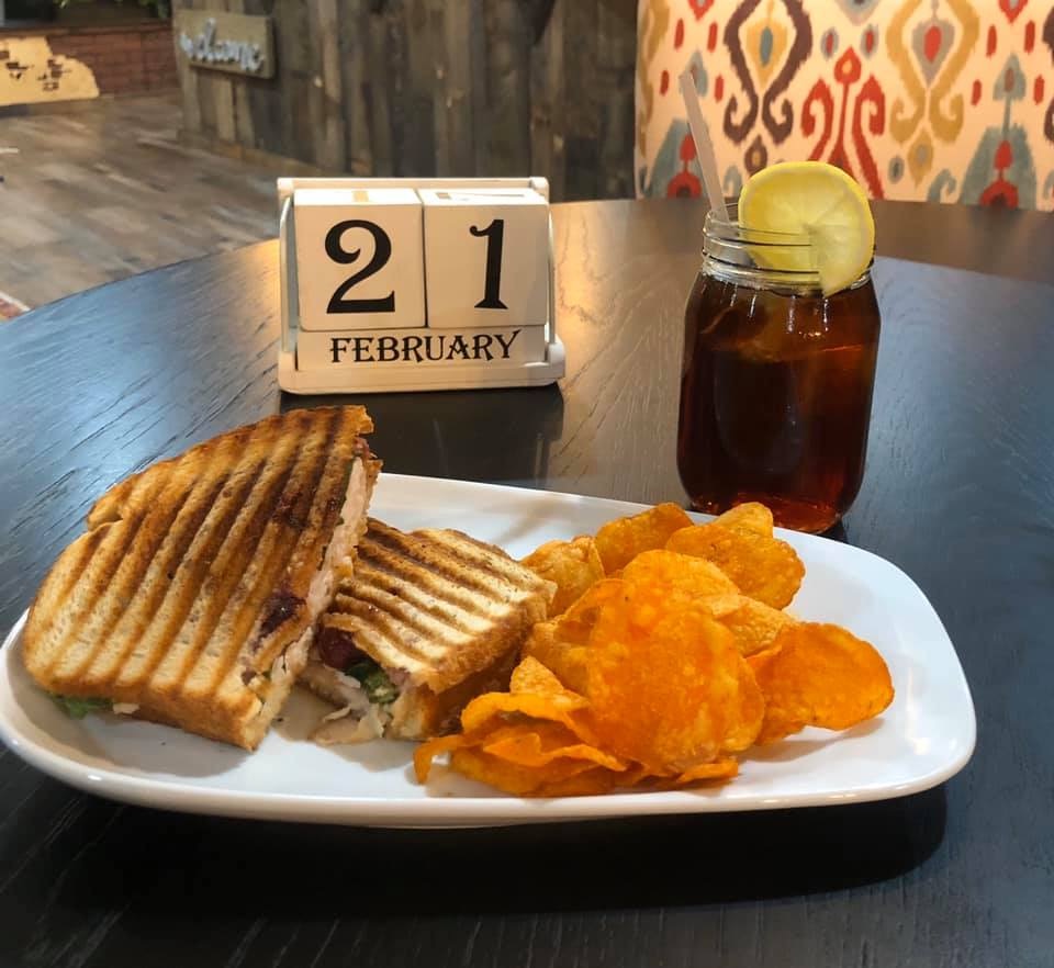 SheBrews Coffee Co. | cafe | 208 Pine St, Crossett, AR 71635, USA | 8703055035 OR +1 870-305-5035