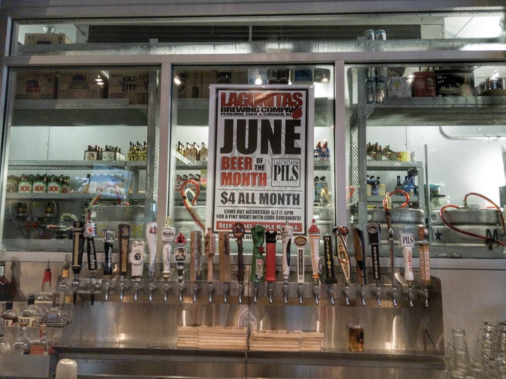 Hillgrove Tap | restaurant | 800 Hillgrove Ave, Western Springs, IL 60558, USA | 7082900055 OR +1 708-290-0055