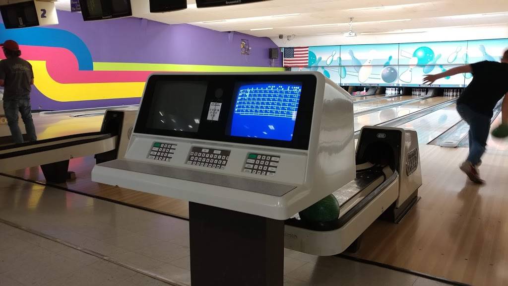 Starlite Lanes | restaurant | 1331 Rte 66, Lebanon, MO 65536, USA | 4175324262 OR +1 417-532-4262