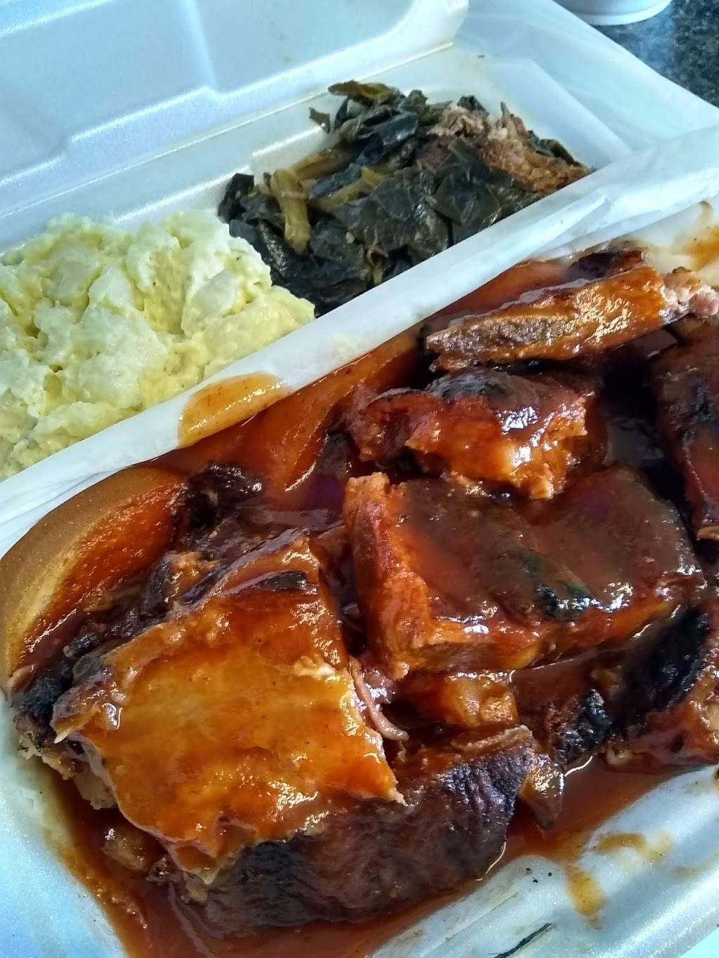 Down To the Bone BBQ & Catering | restaurant | 110 S Kings Ave, Brandon, FL 33511, USA | 8136539903 OR +1 813-653-9903