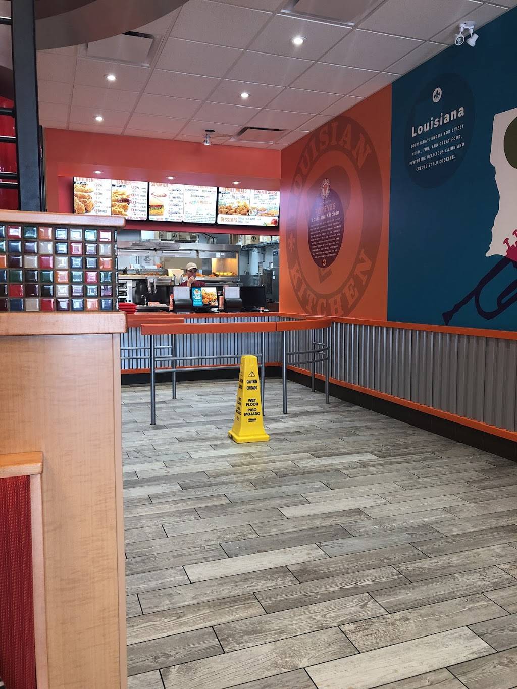 Popeyes Louisiana Kitchen | restaurant | 666 Burnhamthorpe Rd Unit 23, Etobicoke, ON M9C 2Z4, Canada | 4166200666 OR +1 416-620-0666