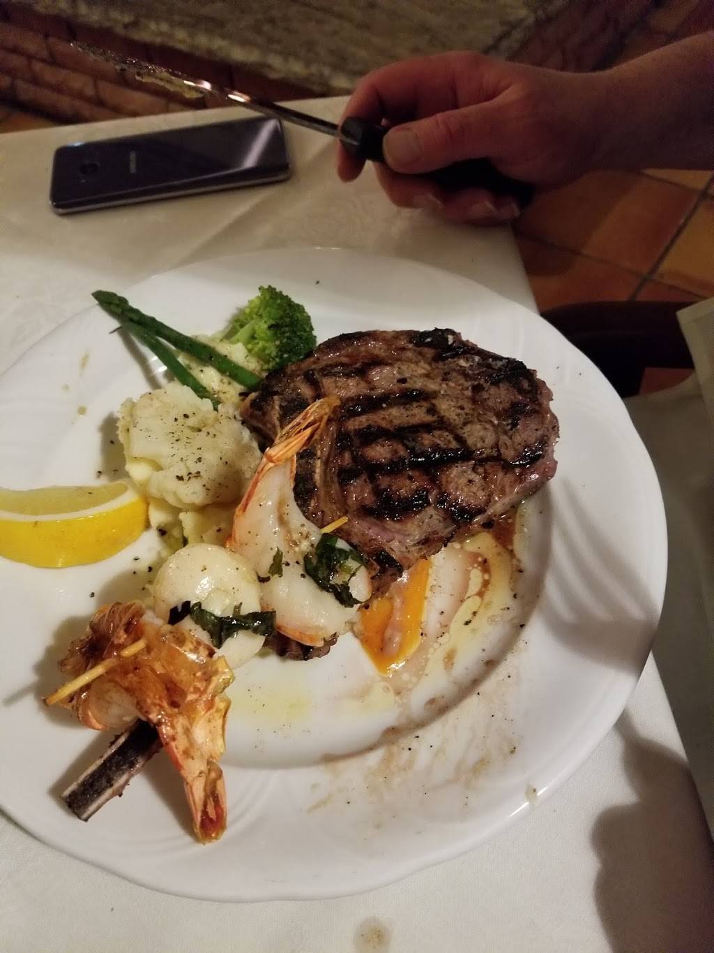 Terra Cotta Inn | restaurant | 175 King St, Terra Cotta, ON L7C 1P2, Canada | 9058732223 OR +1 905-873-2223