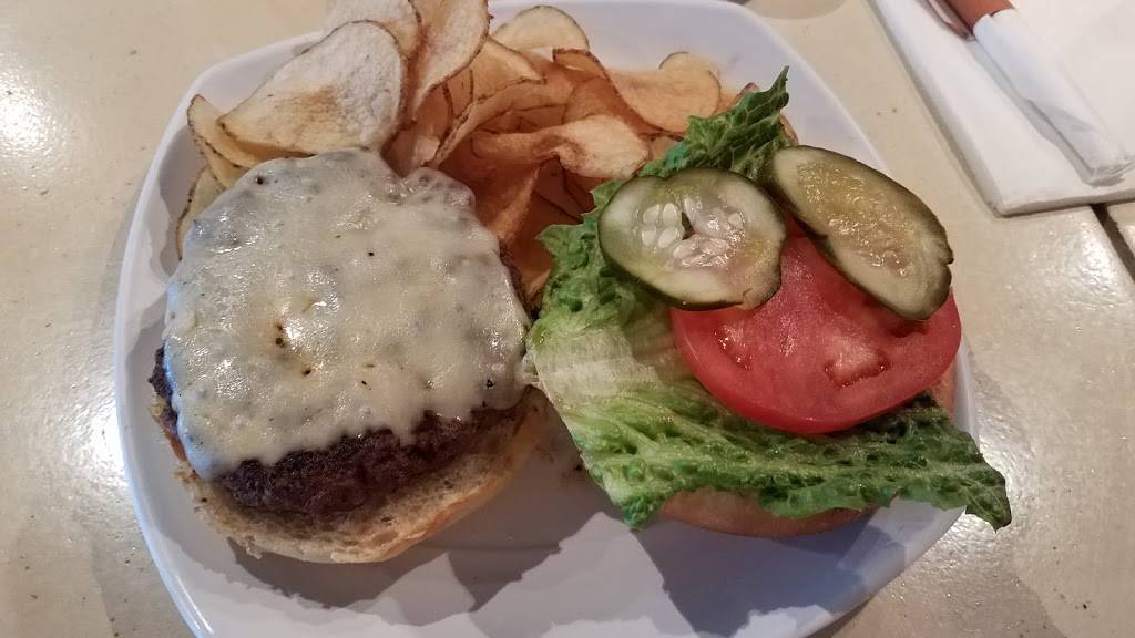 BrewTown Burgers | restaurant | 19255 N Dale Mabry Hwy, Lutz, FL 33548, USA | 8139297729 OR +1 813-929-7729