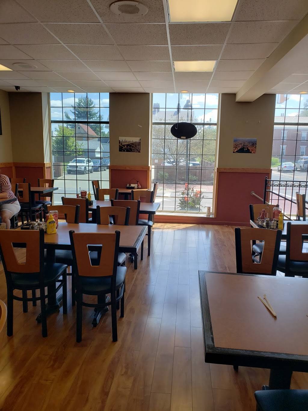 Five Stars mediterranean restaurant | restaurant | 4501 Vine St, Cincinnati, OH 45217, USA | 5135385003 OR +1 513-538-5003