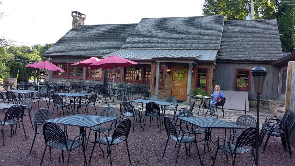 The Stables of Yellow House | restaurant | 378 Thornton Rd, Thornton, PA 19373, USA | 6103581500 OR +1 610-358-1500