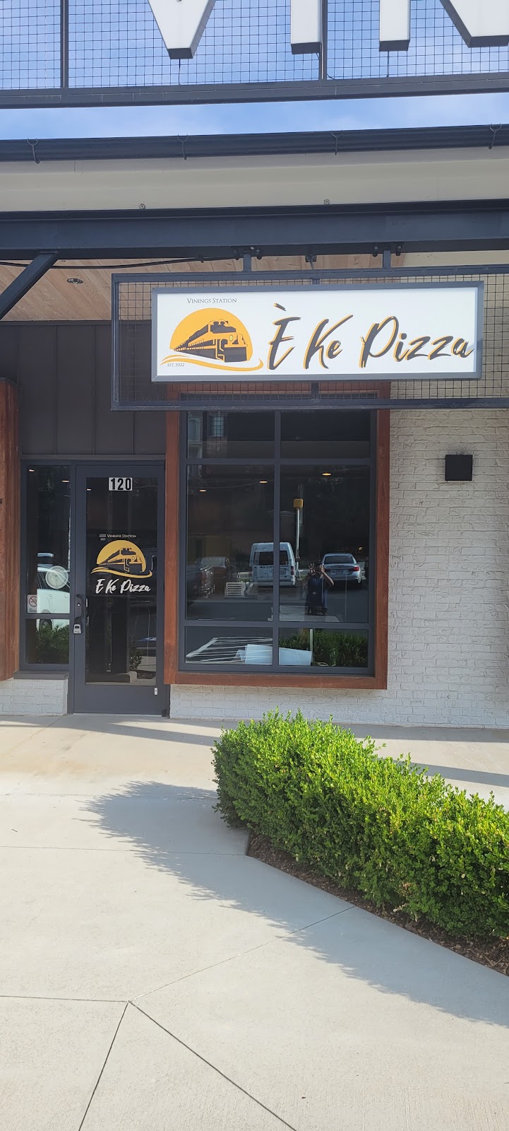 É Ke Pizza | restaurant | 2810 Paces Ferry Rd NW Suite 120, Atlanta, GA 30339, USA | 7704058798 OR +1 770-405-8798