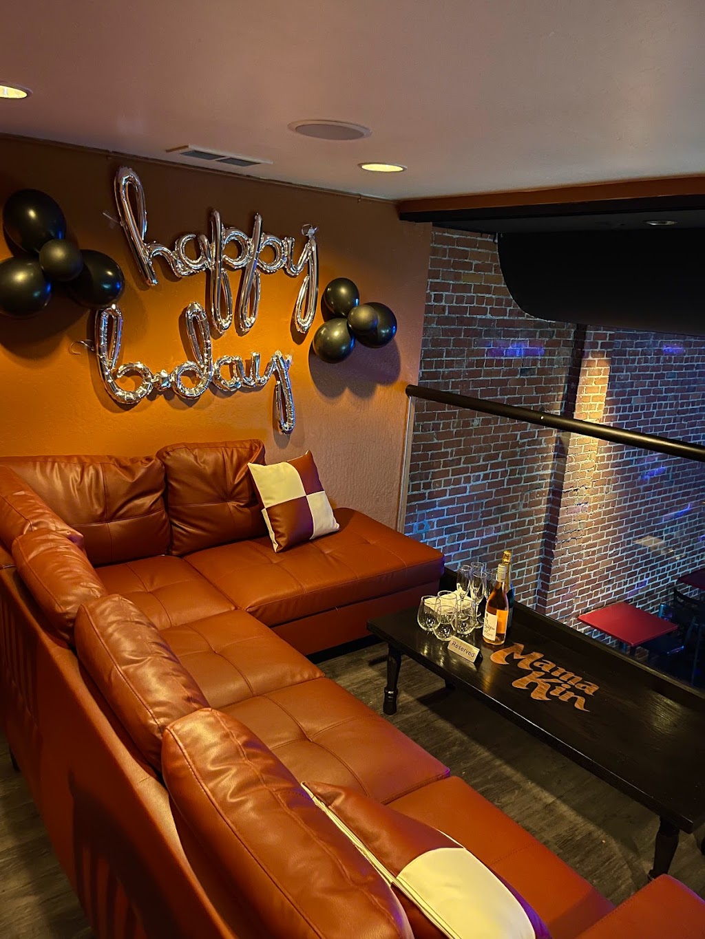 Mama Kin | restaurant | 374 S 1st St, San Jose, CA 95113, USA | 4086649303 OR +1 408-664-9303