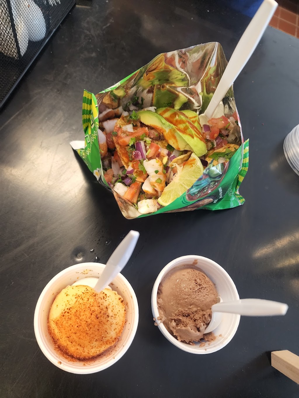 Munchies Bar | meal takeaway | 785 N Reed Ave, Reedley, CA 93654, USA | 5597437764 OR +1 559-743-7764