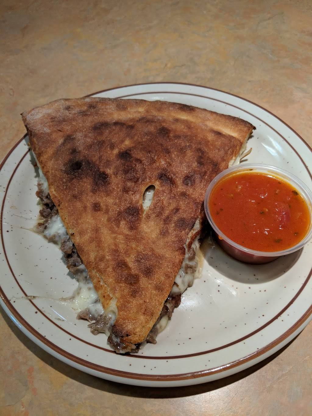 Dolce Vita Pizzeria & Grill | restaurant | 33 Friendly Dr # C, Quarryville, PA 17566, USA | 7172844499 OR +1 717-284-4499