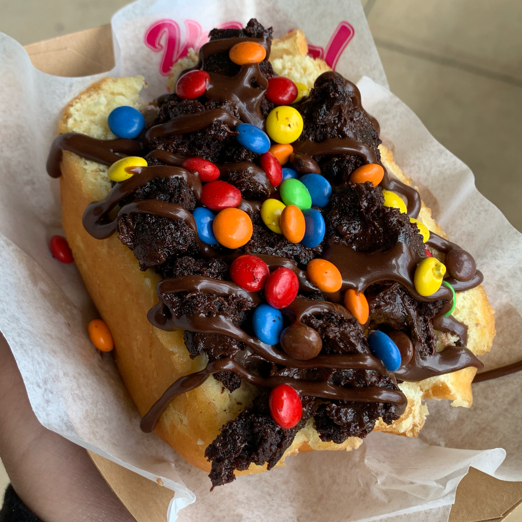 Yonutz Gourmet Donuts & Ice Cream | bakery | 121 NW 136th Ave, Sunrise, FL 33325, USA | 9548461115 OR +1 954-846-1115