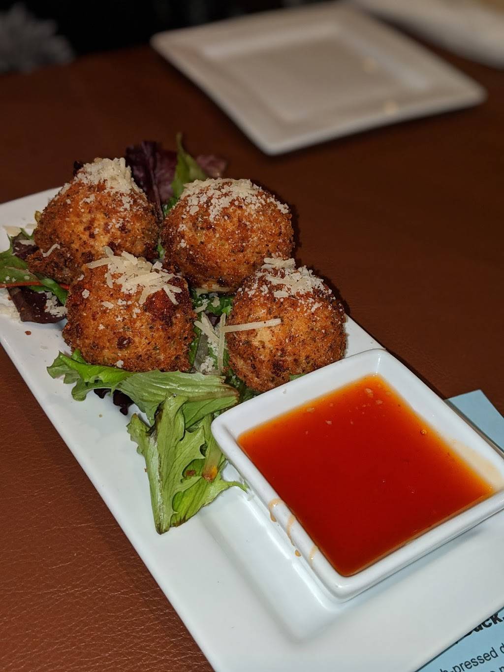 The Artisan Art & Food Collective | restaurant | 2832 Beach Blvd S, Gulfport, FL 33707, USA | 7273505866 OR +1 727-350-5866