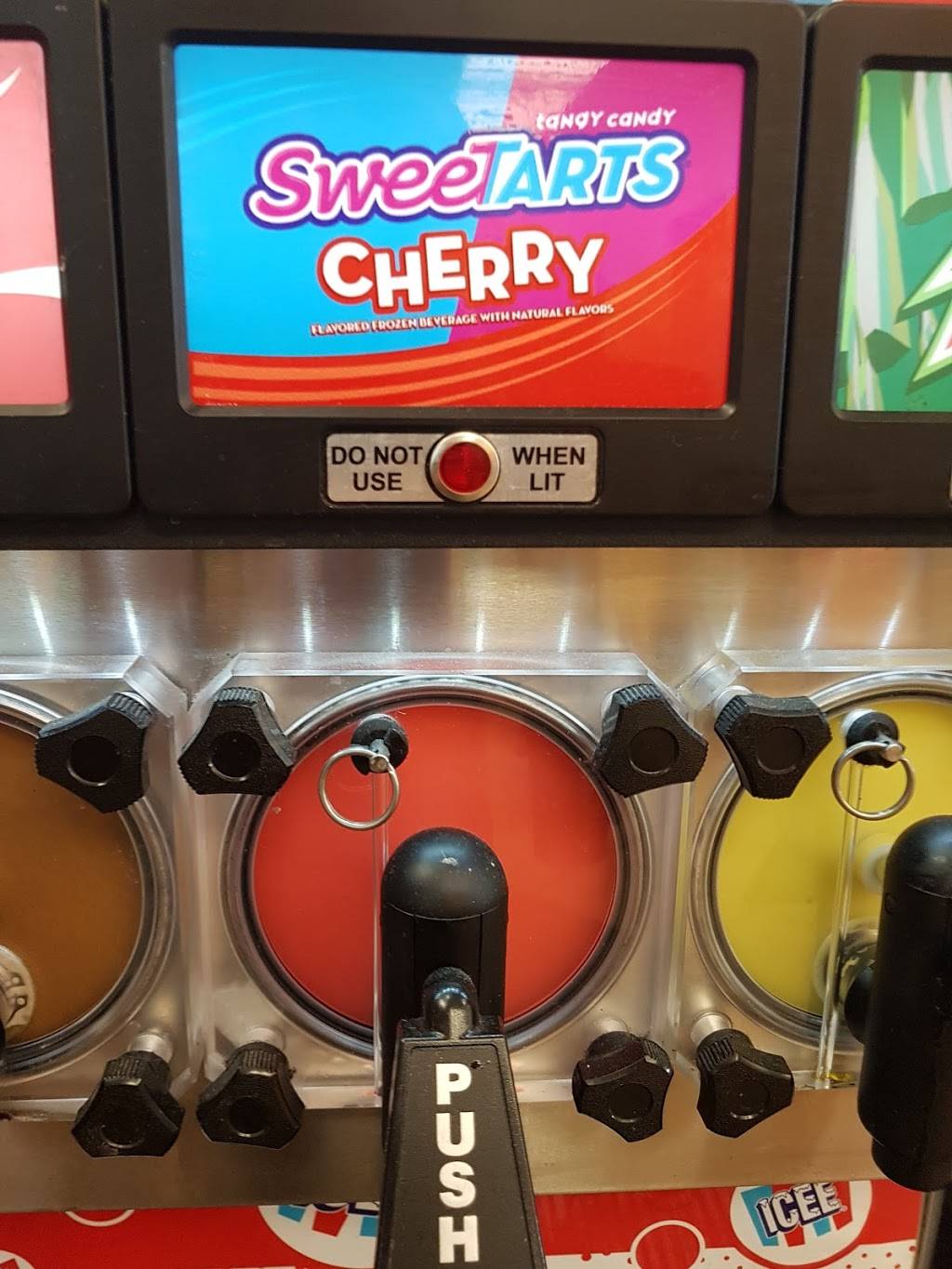 Subway | restaurant | 16921 Halfway Blvd, Hagerstown, MD 21740, USA | 3015823999 OR +1 301-582-3999