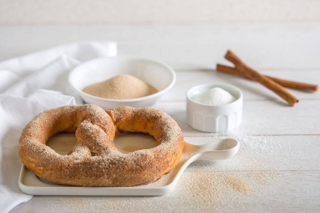 Mr. Pretzels | restaurant | 19001 Chemin Notre Dame, Mirabel, QC J7J 0T1, Canada | 4504193247 OR +1 450-419-3247