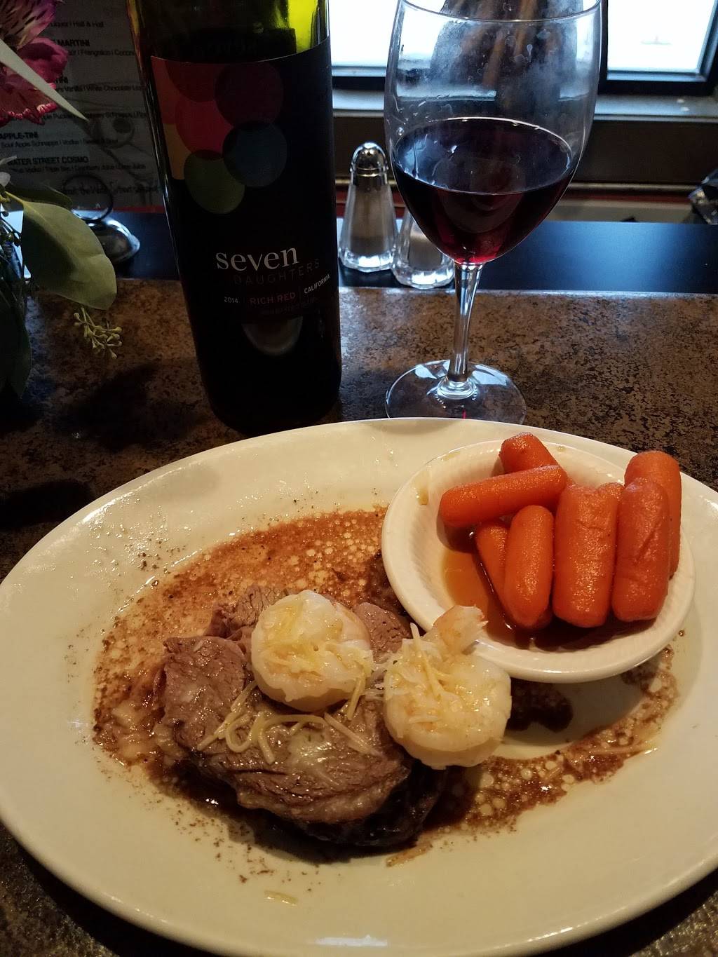 Waterstreet Grill | restaurant | 102 W Bremer Ave, Waverly, IA 50677, USA | 3193521493 OR +1 319-352-1493