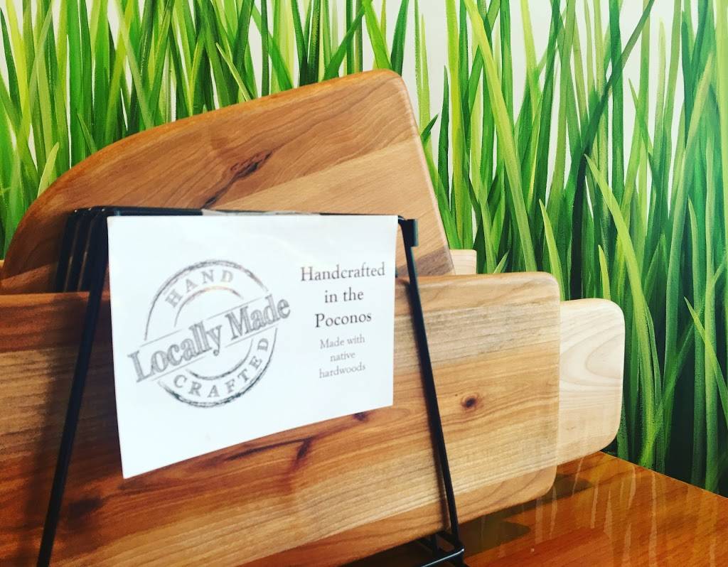 Quench Cafe and Juice Bar | restaurant | 11 N 6th St, Stroudsburg, PA 18360, USA | 5708729292 OR +1 570-872-9292