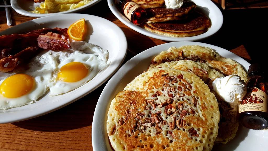 Cracker Barrel Old Country Store | restaurant | 7720 Main St Ste 19, Fogelsville, PA 18051, USA | 6104810055 OR +1 610-481-0055