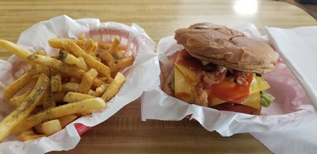 Burger Barn | restaurant | 4906 FM1417, Denison, TX 75020, USA | 9037869012 OR +1 903-786-9012