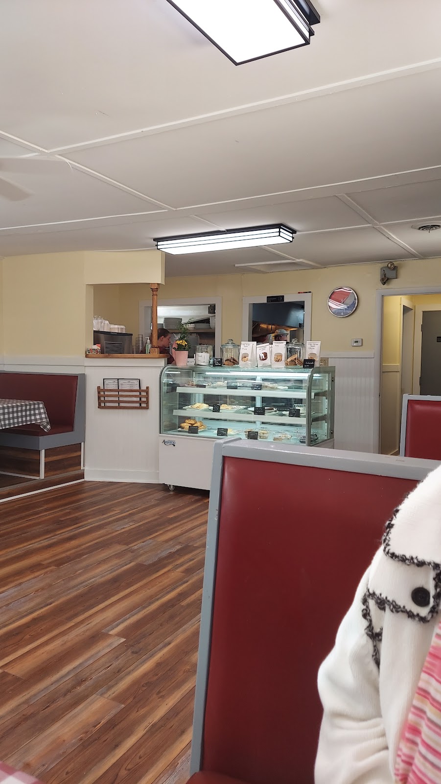 Jodies Cafe and Bakery | restaurant | 277 Bath Rd, Wiscasset, ME 04578, USA | 2076878204 OR +1 207-687-8204