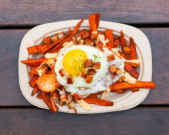 The Slaw Dogs At The Village | restaurant | 6220 Topanga Canyon Blvd #9080, Woodland Hills, CA 91367, USA | 7472263119 OR +1 747-226-3119